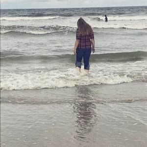 Meet your Posher, Angela